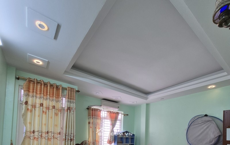 BÁN NHÀ ĐẸP 1.85 TỶ 3 TẦNG 43M2 NGÕ RỘNG ĐẸP ĐƯỜNG TÔ HIẾN THÀNH