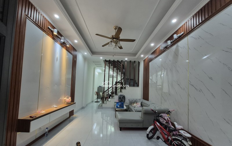 BÁN NHÀ ĐẸP 1.98 TỶ 3 TẦNG 55M2 ( TÂY NAM ) NGÕ RỘNG TRẦN QUANG KHẢI