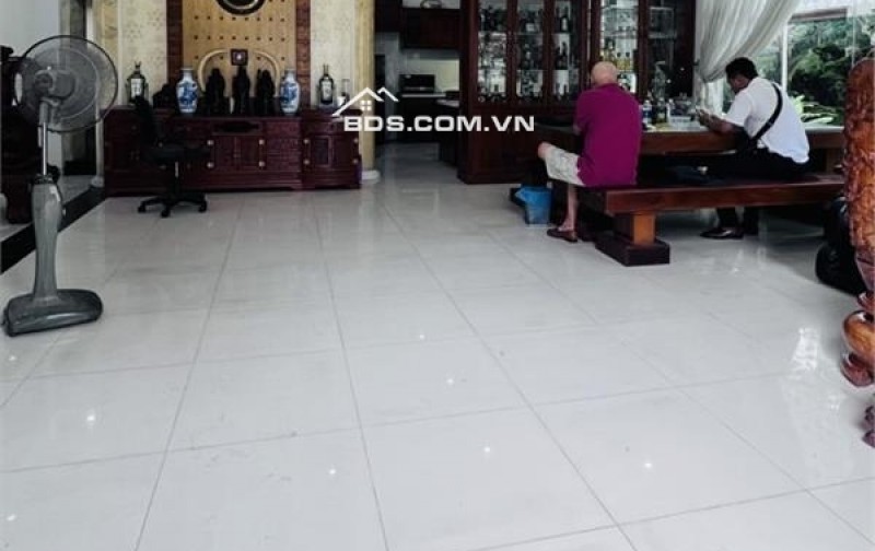 BIỆT THỰ 3 MẶT TIỀN SIÊU VIP – 283M²-NGANG 18 x18 – 4 TẦNG – THANG MÁY – CHỈ 26 TỶ