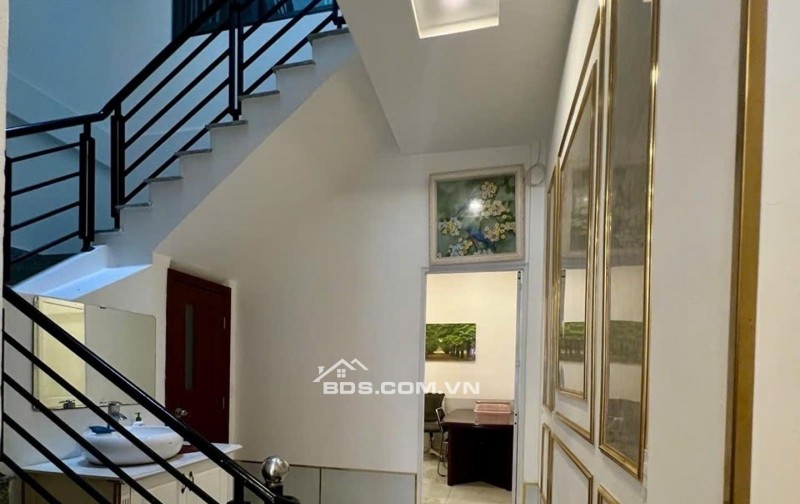 mặt tiền điện biên phủ – khu bàn cờ  – ngang 8,5m – 5 tầng – dòng tiền 120tr/tháng – giá 110 tỷ