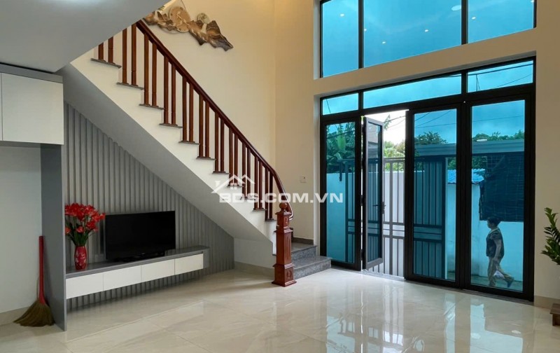 BÁN NHÀ ĐẸP 1.9 TỶ 3 TẦNG 55M2 ( TÂY BẮC ) NGÕ CỰC NGẮN KHU ĐỆ TỨ