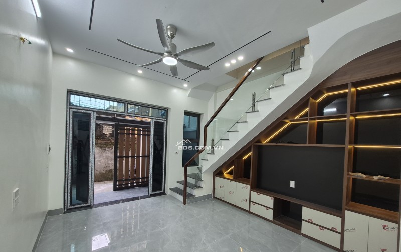 BÁN NHÀ ĐẸP 2.65 TỶ 3 TẦNG 48M2 NGÕ THẲNG NGẮN ĐÔ THỊ HÒA VƯỢNG