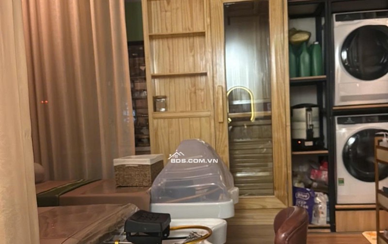 Chính chủ cần bán shophouse ngang 8m ngay Vinhomes Grand Park có thu nhập ngay chỉ 12 tỷ.