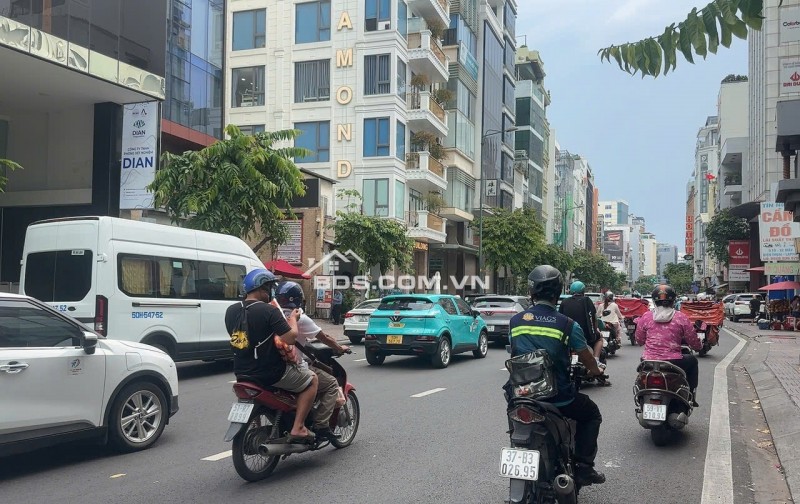 Bán văn phòng 5 lầu MTKD ngay khu sân bay 125m2 ngang 5m Sầm Sơn khu hiếm nhà bán 25 tỷ.