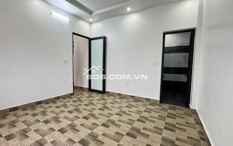 3 TẦNG-NGÕ ÔTÔ ĐỖ CỬA-3 NGỦ KHÉP KÍN - 2,35đ