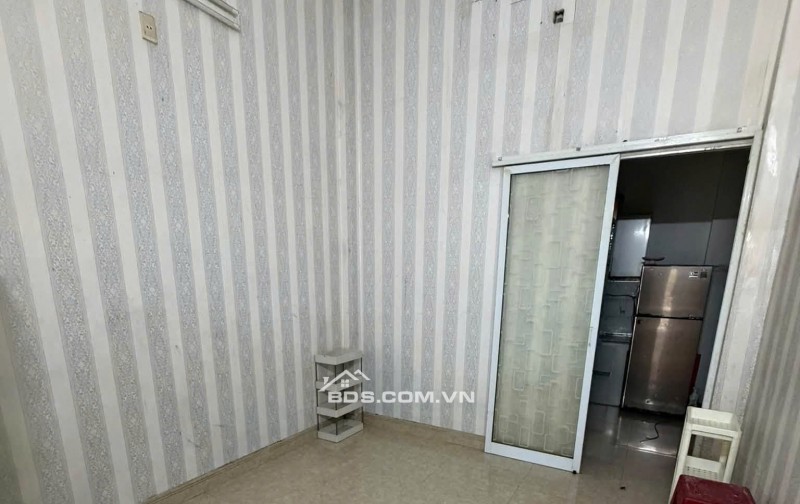 Nhà 3 tầng, kiệt Đống Đa 6m, kiệt rộng thông thoáng có thể kinh doanh, thông ra được đường Lý Tự Trọng, nhiều tiện nghi xung quanh..