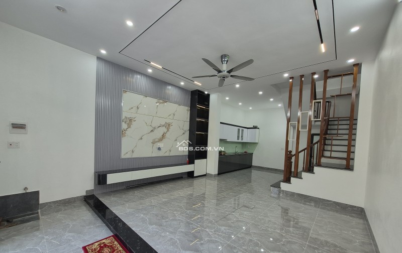 BÁN NHÀ ĐẸP 3.1 TỶ 3 TẦNG 50M2 NGÕ RỘNG NGẮN KHU BÃI VƯỢT