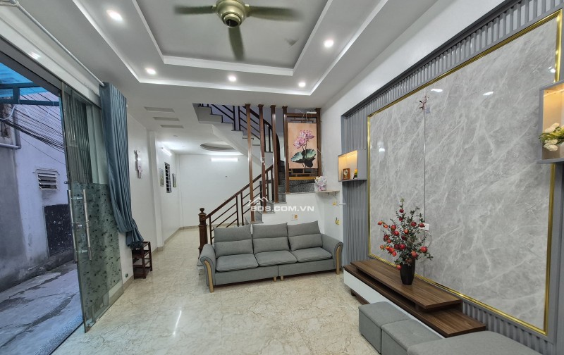 BÁN NHÀ ĐẸP 2.58 TỶ 3 TẦNG 50M2 ( ĐÔNG BẮC ) NGÕ ĐƯỜNG TRƯỜNG CHINH