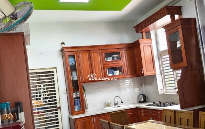 Bán căn góc MT khu Tên Lửa Bình Tân 4 tầng siêu đẹp