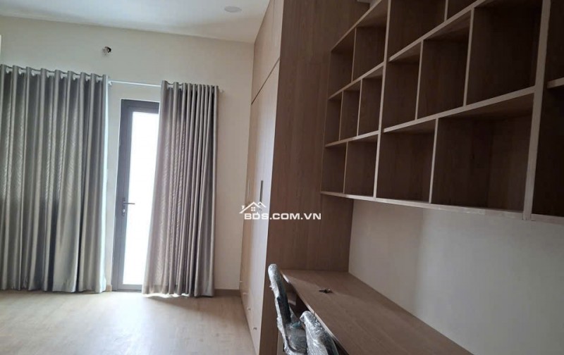 Cho thuê ký túc xá 2tr full mọi chi phí và đồ tại Q1