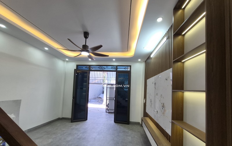 BÁN NHÀ ĐẸP 1.95 TỶ 3 TẦNG 50M2 ( TÂY BẮC ) NGÕ TRẦN HUY LIỆU