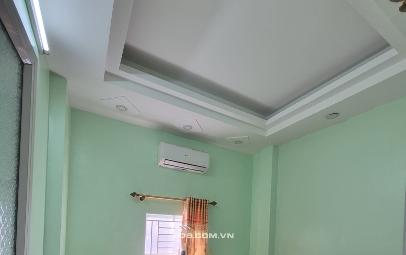 BÁN NHÀ ĐẸP 1.85 TỶ 3 TẦNG 43M2 NGÕ RỘNG ĐẸP ĐƯỜNG TÔ HIẾN THÀNH