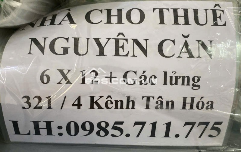 Cho thuê nhà mặt nguyên căn có gác, có thể kinh doanh và ở lại.