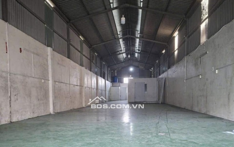 Cho thuê kho xưởng 310m2 Hà Huy Giáp, gần cầu Phú Long mới Quận 12