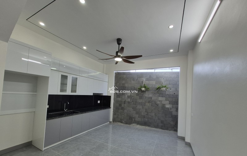 BÁN NHÀ SIÊU ĐẸP 3.2 TỶ 3 TẦNG 61M2 MẶT ĐƯỜNG ĐỆ TỨ