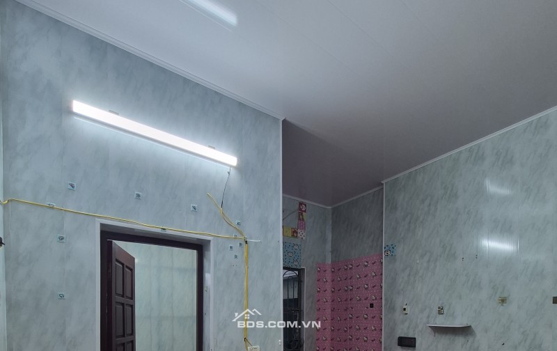 BÁN NHÀ ĐẸP 1.65 TỶ 3 TẦNG 71M2 NGÕ NGẮN ĐƯỜNG SONG HÀO