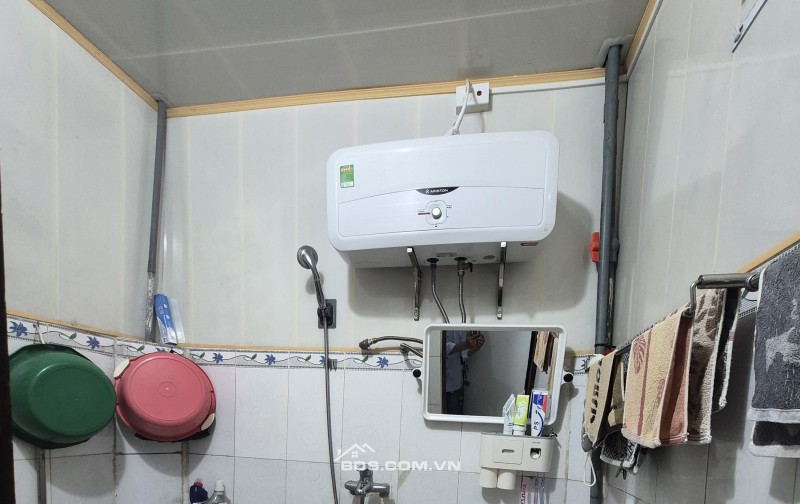 BÁN NHÀ 1.35 TỶ 1.5 TẦNG 48M2 ( ĐÔNG BẮC ) NGÕ NGẮN ĐƯỜNG THÁI BÌNH