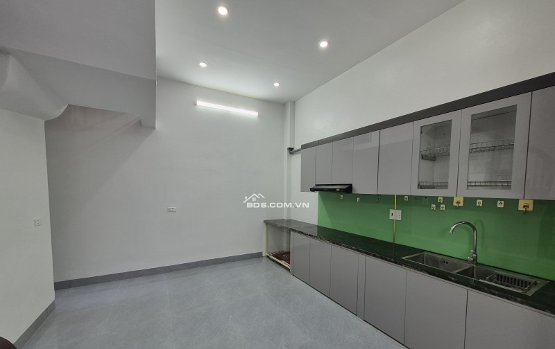 BÁN NHÀ ĐẸP 2.2 TỶ 3 TẦNG 50M2 ( ĐÔNG NAM ) NGÕ RỘNG ĐƯỜNG KÊNH