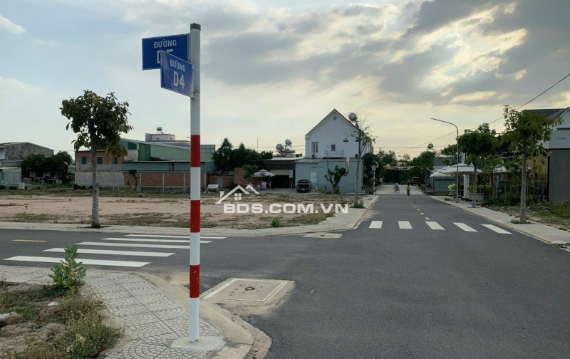250TR SANG TÊN ĐẤT NGAY MT HL15, VỀ HÀNH CHÍNH CÔNG BIÊN HÒA CHỈ 15P