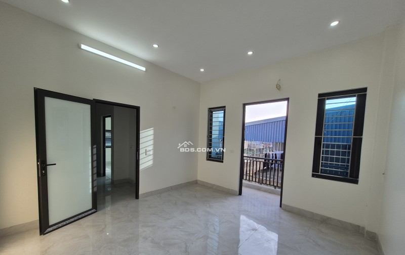 BÁN NHÀ  2.4 TỶ 3.5 TẦNG 48M2 MẶT NGÕ THẲNG ĐƯỜNG TRẦN ĐĂNG NINH