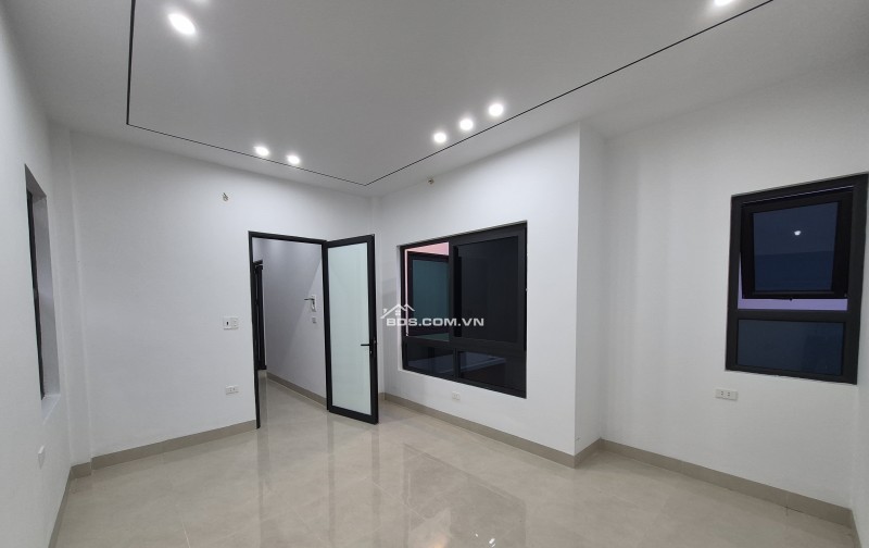 BÁN NHÀ ĐẸP 1.88 TỶ 3 TẦNG 72M2 ( TÂY NAM ) NGÕ TRẦN THÁI TÔNG