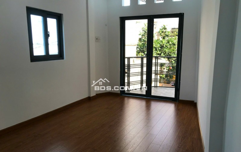 Bán nhà hẻm xe tải Trần Hưng Đạo P2 Quận 5 đúc 3 tầng