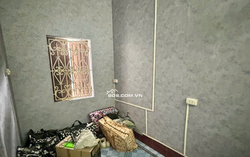 BÁN NHÀ DÂN XÂY 1.29 TỶ 2.5 TẦNG 33M2 NGÕ NGẮN ĐƯỜNG NGÔ QUYỀN