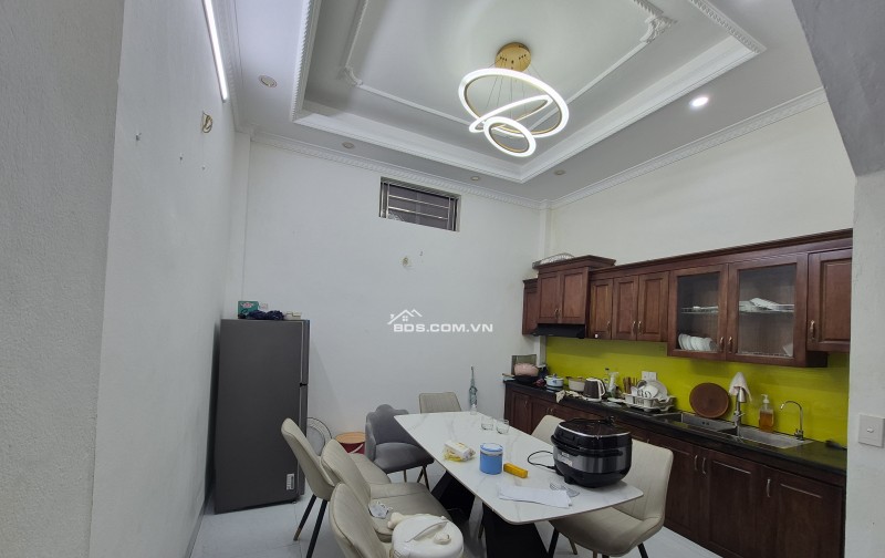 BÁN NHÀ ĐẸP 1.98 TỶ 3 TẦNG 55M2 ( TÂY NAM ) NGÕ RỘNG TRẦN QUANG KHẢI