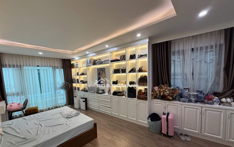NHÀ LÔ GÓC 8 TẦNG THANG MÁY NGÕ Ô TÔ PHỐ THỊNH HÀO ĐỐNG ĐA GIÁ 20,5 TỶ TL
