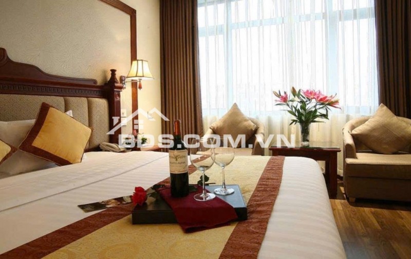 KHÁCH SẠN LÔ GÓC 12 TẦNG DOANH THU 1,3 TỶ/THÁNG PHỐ TRẦN THÁI TÔNG CẦU GIẤY