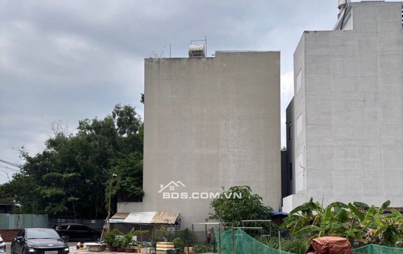 Hiếm lô đất liền kề Nguyễn Duy Trinh, di chuyển thẳng ra VX Phú Hữu Q. 2 thuận tiện.