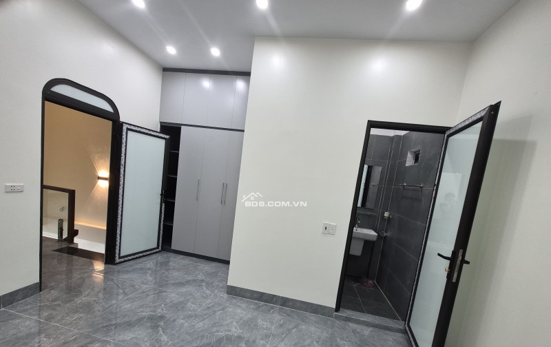 BÁN NHÀ ĐẸP 2.65 TỶ 3 TẦNG 48M2 NGÕ THẲNG NGẮN ĐÔ THỊ HÒA VƯỢNG