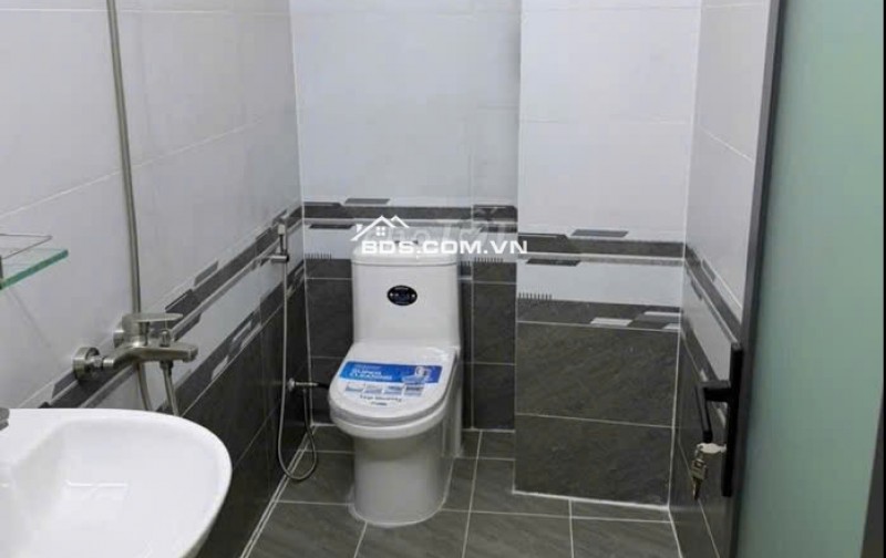 Bán nhà mới 100% 1 trệt 3 lầu tại ĐS9, P. BHH, Bình Tân