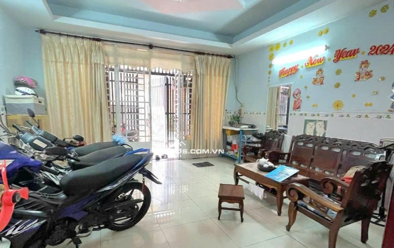 Bán đất tặng nhà ngang 5m HXT tránh 1 sẹc Lũy Bán Bích Tân Phú 75m2 gần trường C3 9.8 tỷ.