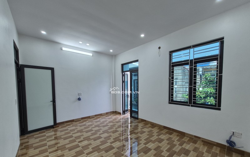 BÁN NHÀ ĐẸP 3.1 TỶ 3 TẦNG 50M2 NGÕ RỘNG NGẮN KHU BÃI VƯỢT