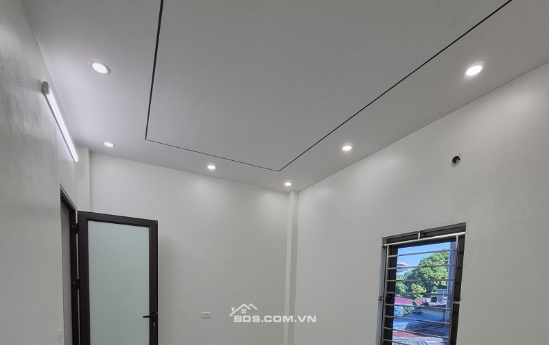 BÁN NHÀ ĐẸP 1.95 TỶ 3 TẦNG 50M2 ( TÂY BẮC ) NGÕ TRẦN HUY LIỆU