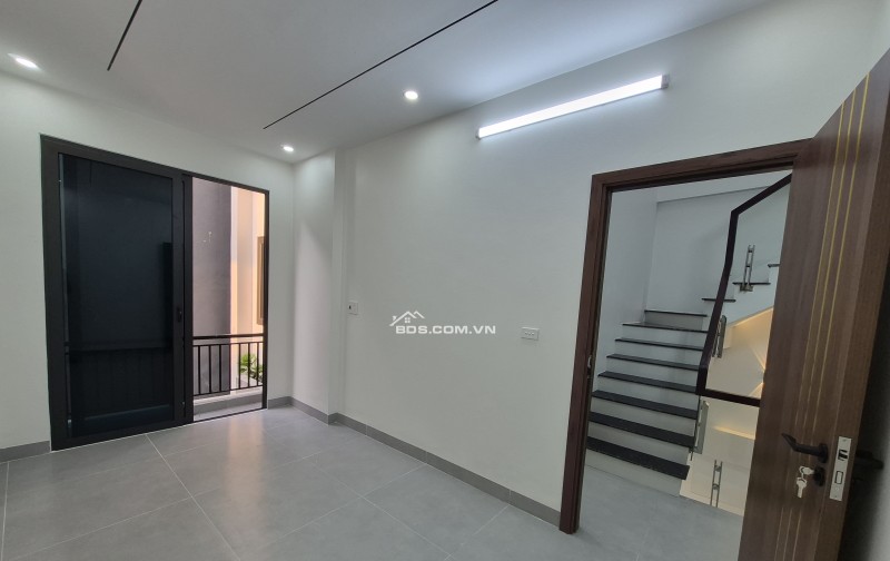 BÁN NHÀ ĐẸP 2.25 TỶ 3 TẦNG 51M2 ( TÂY BẮC ) NGÕ NGẮN VĨNH MẠC