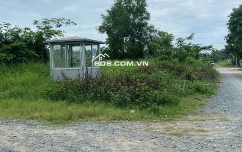 Nhà phố liền kề khu 13E - Bàn giao nhà thô diện tích rộng rãi, pháp lý đầy đủ