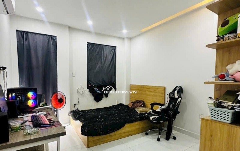 nhà trệt 2 lầu man thiện q9 SHR chỉ 2ty6 LH 0963810885