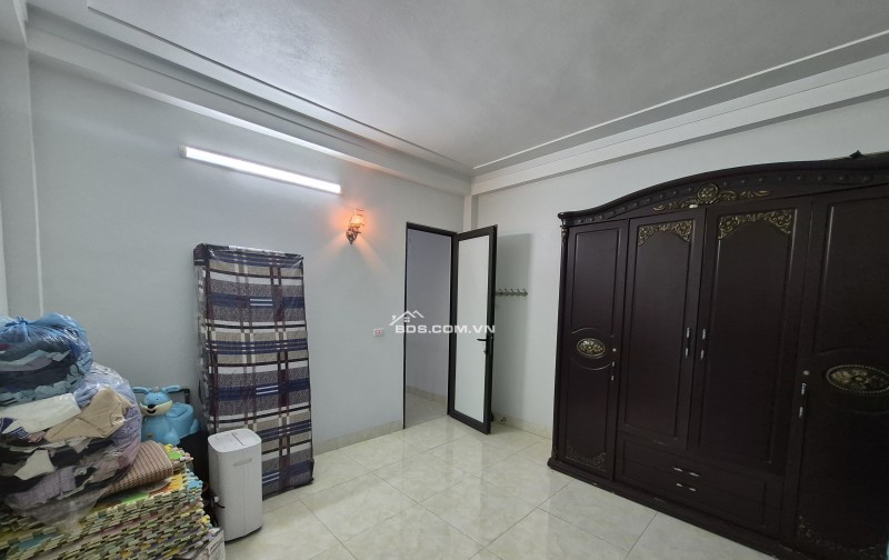 BÁN NHÀ 3.45 TỶ 3.5 TẦNG 54M2 CÓ GARA Ô TÔ ĐƯỜNG NHÁNH GIỮA KHU BÃI VƯỢT