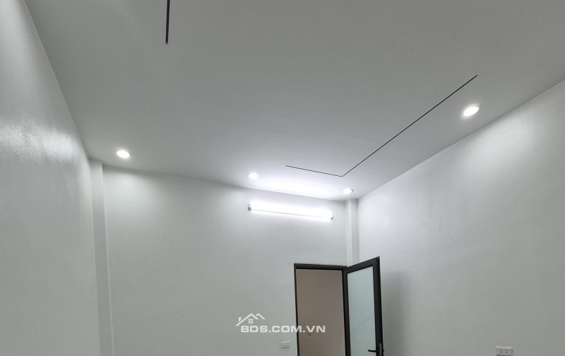 BÁN NHÀ ĐẸP 2.05 TỶ 3 TẦNG 50M2 ( TÂY BẮC ) NGÕ RỘNG TRẦN HUY LIỆU