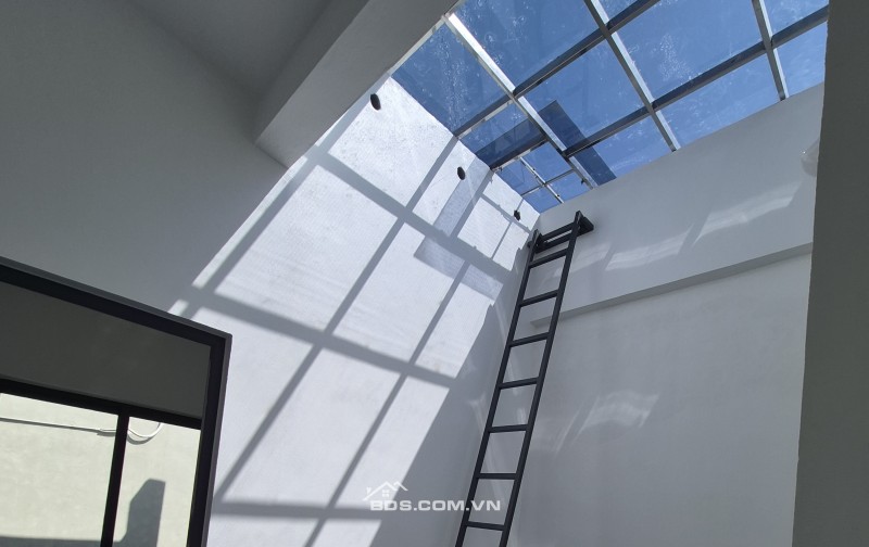 BÁN NHÀ ĐẸP 3 TẦNG 46M2 ( TÂY BẮC ) NGÕ CỰC NGẮN KHU SAU LA