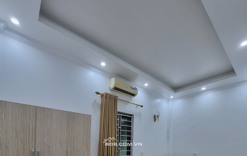 BÁN NHÀ ĐẸP 2.45 TỶ 3 TẦNG 60M2 Ô TÔ ĐỖ CỬA NGÕ PHÙ LONG