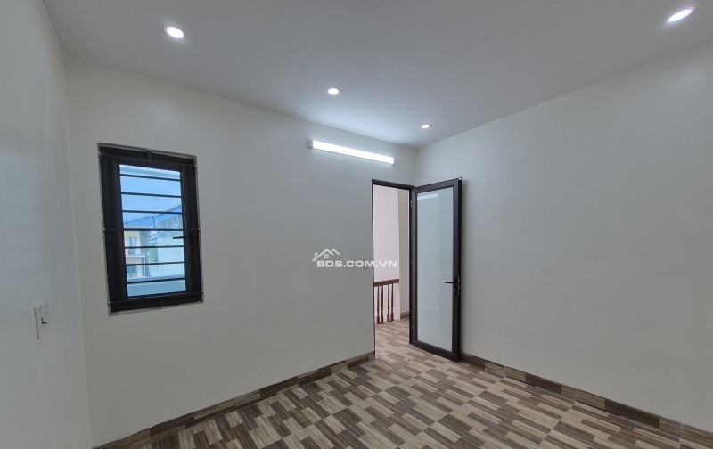 BÁN NHÀ ĐẸP GIÁ RẺ 2.05 TỶ 3 TẦNG 48M2 NGÕ RỘNG NGẮN ĐƯỜNG KÊNH