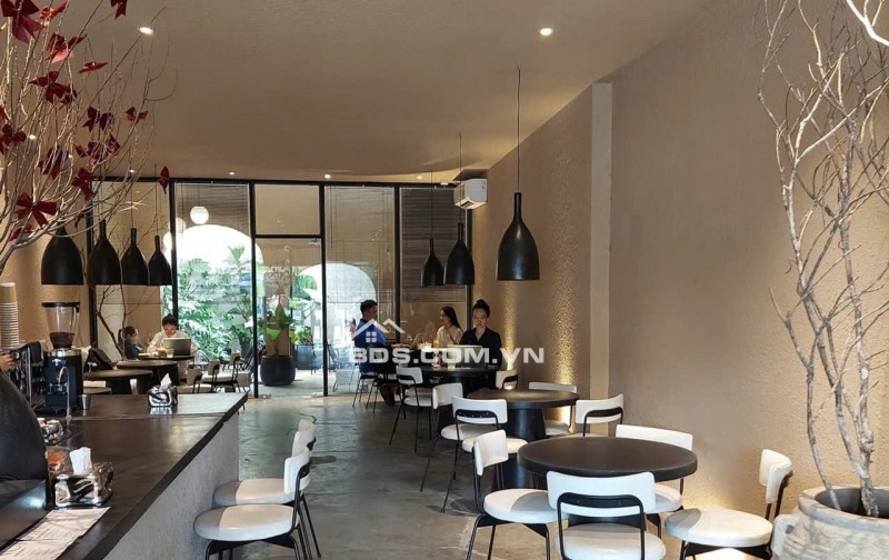 Bán nhà KD đa ngành ngay ĐH Công Nghiệp ngang 18.5m lô góc đẹp 3 lầu HXH tránh 16.8 tỷ.
