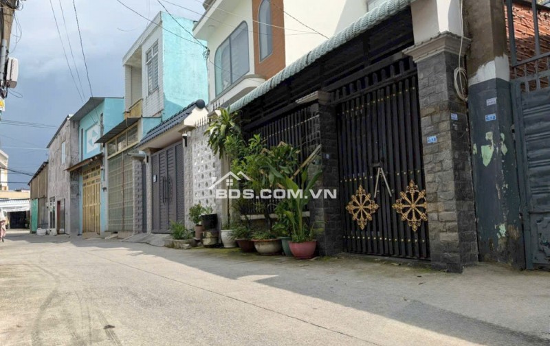 Bán Nhà DT90m2 có 1T+1L DTSD 130m2 giá 3.6 tỷ TL tại 69 Trần Văn Mười Xã Xuân Thới Đông Huyện Hóc Môn, HCM