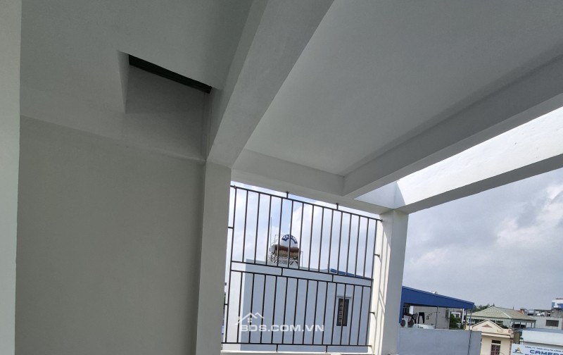 BÁN NHÀ ĐẸP GIÁ RẺ 2.05 TỶ 3 TẦNG 48M2 NGÕ RỘNG NGẮN ĐƯỜNG KÊNH