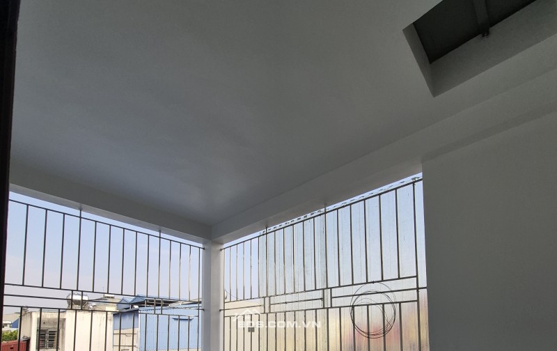 BÁN NHÀ ĐẸP 2.2 TỶ 3 TẦNG 50M2 ( ĐÔNG NAM ) NGÕ RỘNG ĐƯỜNG KÊNH
