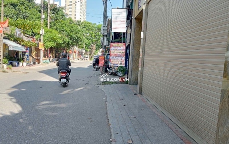 BÁN NHÀ PHÂN LÔ 1277 GIẢI PHÓNG 47M² x 6 TẦNG – 15 TỶ- OTO TRÁNH- LÔ GÓC – THANG MÁY – VỈA HÈ – KINH DOANH