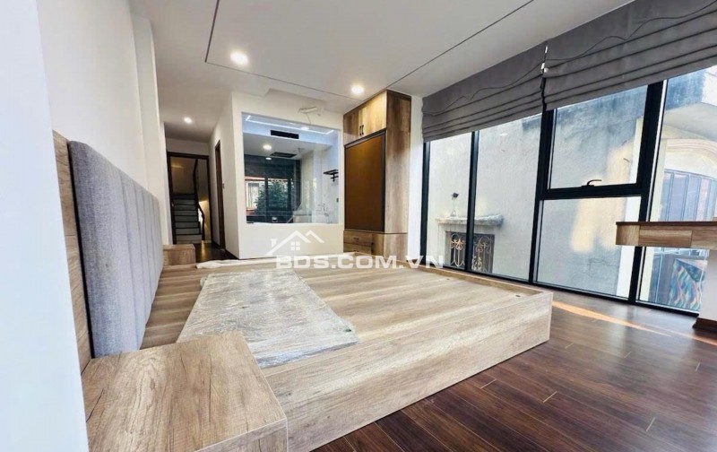 BÁN NHÀ PHÂN LÔ 1277 GIẢI PHÓNG 47M² x 6 TẦNG – 15 TỶ- OTO TRÁNH- LÔ GÓC – THANG MÁY – VỈA HÈ – KINH DOANH